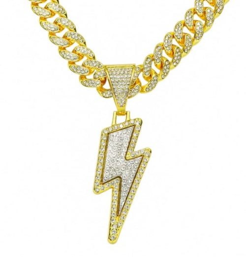 Flash Pendant With Gold Diamond Necklace