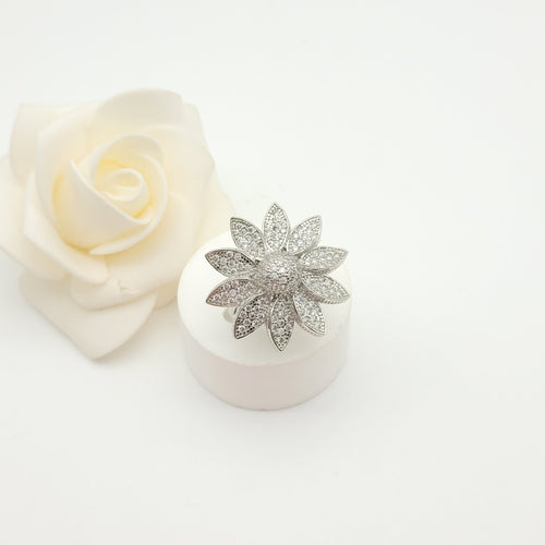 Shimmering Flower ring